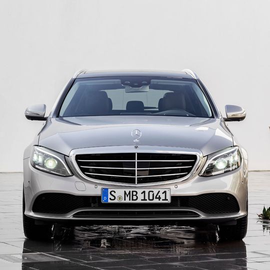 Mercedes hat die C-KLasse überarbeitet.(Bild:  Daimler)
