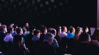 Digitalisierung ist im Vertrieb längst kein Trend mehr, sondern gehört zum täglichen Geschäft. Welche neue Möglichkeiten gerade Social Media bereit halten, erfahren Interessierte beim Social Selling Symposium.  (Bild: frei lizenziert)