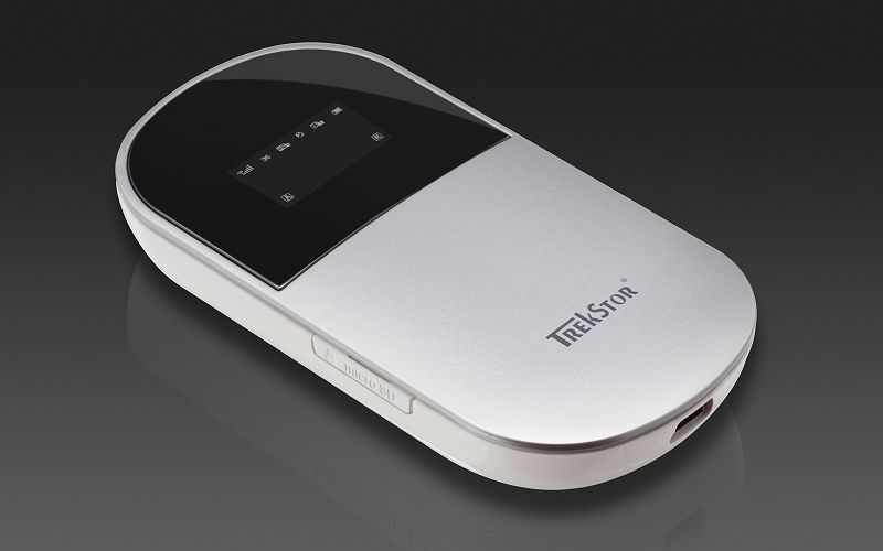 Der Trekstor Portable WLAN Hotspot überzeugt vor allem durch das übersichtliche und informative Display, aber auch mit dem sofort zugänglichen, verschlüsselten WLAN und den auf der Geräterückseite aufgedruckten WLAN-Zugangsdaten. (Archiv: Vogel Business Media)