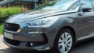 La Chrome Nation: Der DS 5 sollte Frankreichs Fahne in der Premiumklasse hissen. (Jan Rosenow)