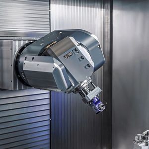 Synergie für maximale Produktivität und Flexibilität. 5-Achs-Kopf, integrierte Motorspindel und Wechselaggregat sind ein Perfect Match.(Bild:  BENZ GmbH Werkzeugsysteme)