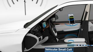 Peiker arbeitet zusammen mit BMW und einem weiteren Partner daran, Fahrzeuge zu einer Art mobilen Sendemast auszubauen. (Foto: Peiker)