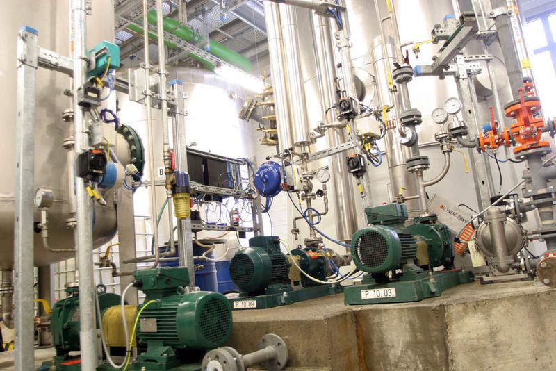 Rund 1500 KSB-Pumpen arbeiten zur Zeit weltweit in Produktionsanlagen zur Herstellung von Bioethanol und Biodiesel.  (Bild: KSB)