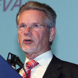Manfred Wittenstein, Wittenstein AG, VDMA-Präsident, bei seiner Ansprache zum 40-jährigen Bestehen der FVA: „Mein eigenes Unternehmen habe ich am 1. Januar 1986 in die FVA eingebracht und von da an haben wir konsequent den immensen Wissensstrom der FVA für unser Unternehmen genutzt.“