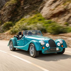 Technisch ist der Morgan ein völlig neues Auto, optisch bleibt er jedoch ganz der Alte.(Bild:  Morgan)
