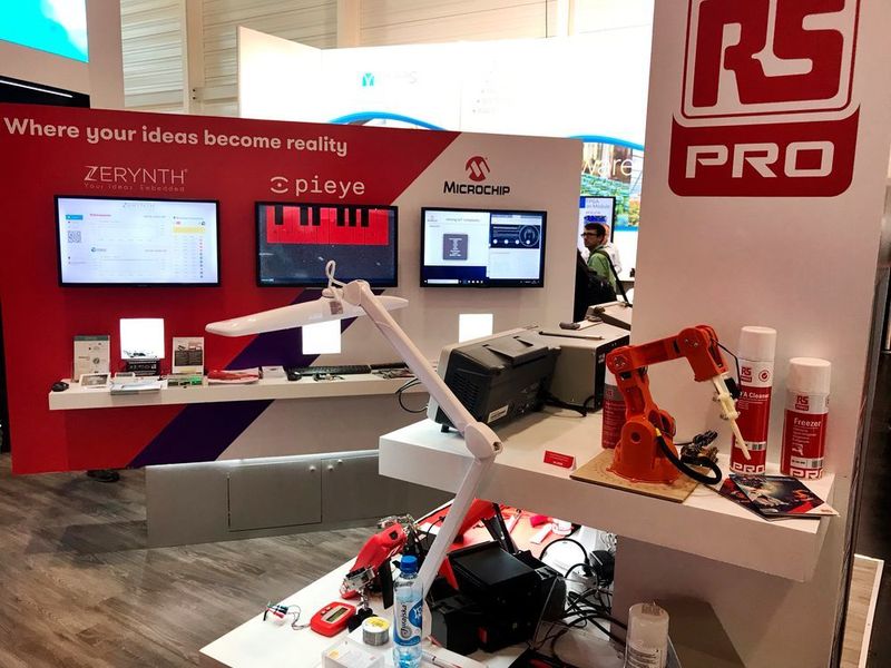 RS Components
Bei RS Components stellte man als Highlight die Kooperation mit Cypress und Zerynth in den Fokus, in deren Rahmen eine Python-Programmiersprache entstanden ist, die auf PSoC 6-Mikrocontrollern mit WiFi läuft. Die Lösung garantiert gleichzeitig Cloud-Konnektivität und sichere Blockchain-Transaktionen.
Mehr Informationen unter  www.de.rs-online.com 

 (Vogel Communications Group)