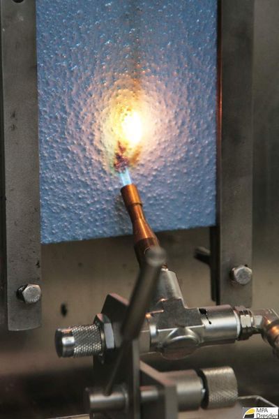 Flammenbild-Brennkasten  (Bild: mpa-dresden.de)