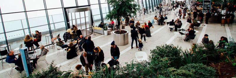 Eine prallgefüllte Messehalle – wann wird das wieder möglich sein? Und was bedeutet das eigentlich bis dahin für die Leadgenerierung? Eine prallgefüllte Messehalle – wann wird das wieder möglich sein? Und was bedeutet das eigentlich bis dahin für die Leadgenerierung?