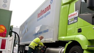 Zusammen mit Scania, Iveco und dem Tankstellenbauer Bohlen & Doyen testete Hellmann vier wochen lang den Lkw-Betrieb mit flüssigem Erdgas (LNG). (Bild: Hellmann)