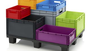 Stapelbare_Eurobehaelter_geschlossen_01__Auer_Packaing_ ()