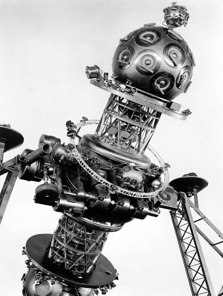 Nach der Aufspaltung von Zeiss in der Nachkriegszeit wurde das Modell III auf der Basis des Modells II 1957 in Oberkochen gefertigt. (Bild: Courtesy of Carl Zeiss)