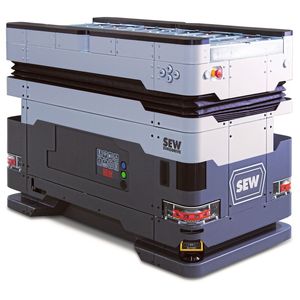 Ein assistierendes, mobiles System ermöglicht die Mensch-Maschine-Interaktion, erlaubt das sichere Arbeiten direkt am mobilen Assistenten und erledigt autonom den Transport zwischen einzelnen Fabrikmodulen.(Bild:  SEW-Eurodrive)