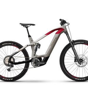 Trotz der nicht ganz so teuren und edlen Komponenten ist auch das Hybe 9 ein Ready-to-Race-E-MTB für anspruchsvolle Mountainbiker.(Bild:  Haibike)
