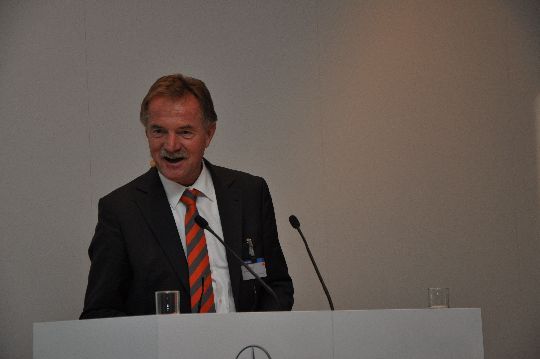 Georg Weiberg, Leiter Entwicklung Daimler Trucks: „Kein Fehler passiert zufällig. Wir haben aus den Kinderkrankheiten der Vorgänger gelernt und viel in die Zuverlässigkeit des neuen Actros investiert.“  (Archiv: Vogel Business Media)