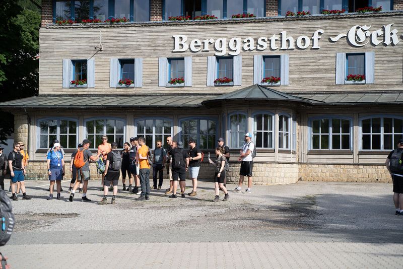 Auf geht's zum Kaitersberg! (Bild: Sysob)