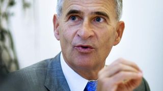 BASF-Vorstandsvorsitzender Dr. Jürgen Hambrecht: „Wir rechnen in den kommenden Monaten nicht mit einer konjunkturellen Besserung.“  (Bild: BASF)