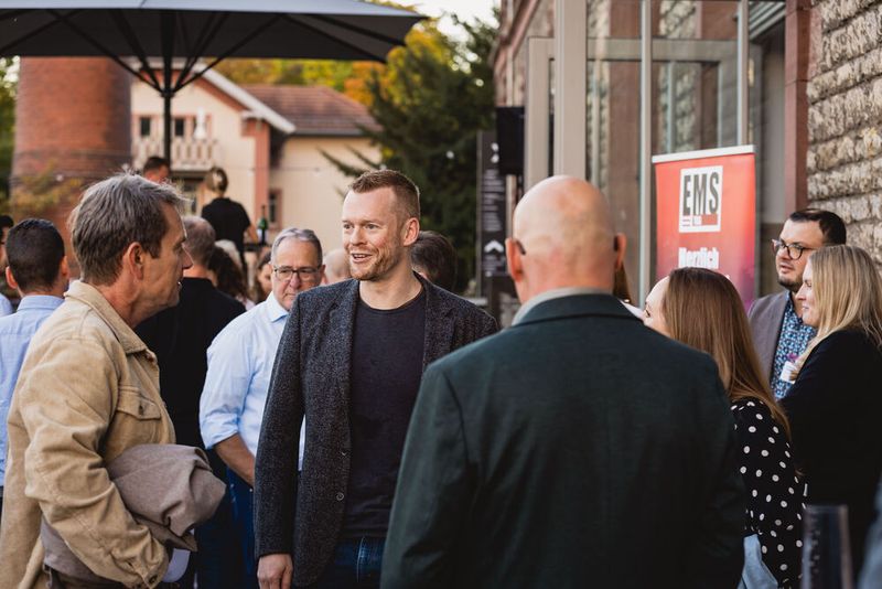 Impressionen vom 24. Würzburger EMS-Tag: Im Mittelpunkt standen aktuelle Branchenthemen, praxisnahe Impulse und insbesondere der persönliche Austausch innerhalb der EMS-Community. (Bild: Stefan Bausewein)