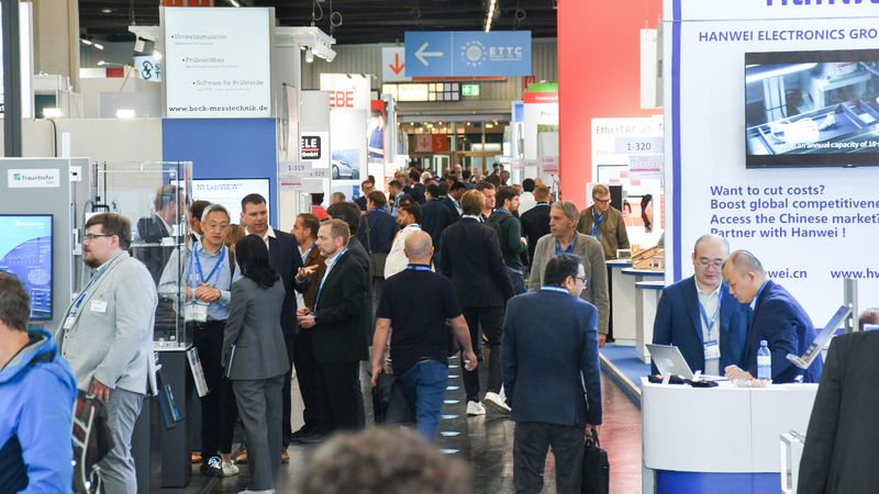 317 Aussteller aus 25 Nationen, 4351 Fachbesucher, 251 Kongressteilnehmer und rund 7000 Messeteilnehmer nutzten die drei Messetage der Sensor+Test, um sich über Trends, Entwicklungen, neue Technologien und Anwendungen auszutauschen.(Bild:  AMA Service)