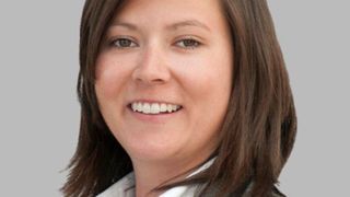 Rebekka Pfaff erläutert während der Autoservicetage, wie sich Nfz-Service erfolgreich gestalten lässt. (Foto: Kunzmann)