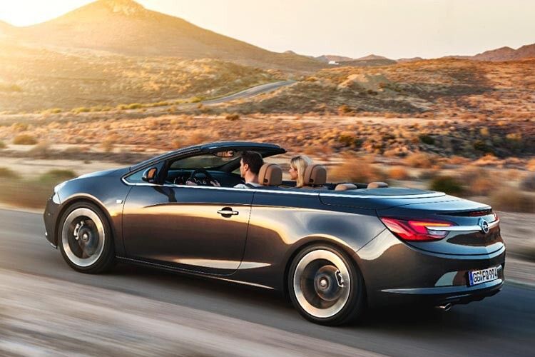 Die Topmotorisierung des Cascada ist ein 1.6 SIDI-Turbo-Ecotec-Benzinmotor. Er leistet 125 kW/170 PS und erreicht mit Overboost ein Drehmoment von maximal 280 Newtonmetern zwischen 1.650 und 3.200 Umdrehungen pro Minute. (Opel)