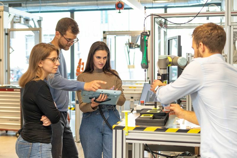 (Quelle:  Freie Universität Bozen)