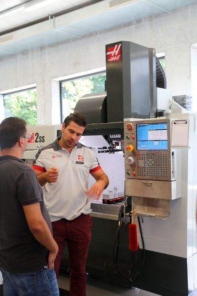 Portes ouvertes à l'occasion du passage du grand patron Gene Haas et de Romain Grosjean, le pilote de F1 tournant dans l'écurie Haas. (JR Gonthier)