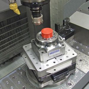 Im Feld der Werkstück-Spanntechnik will Spreitzer seine Kunden vor allem durch durchdachte, effiziente Technik unterstützen.