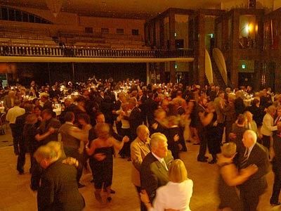 ... sich zu einer bewegungsreichen Ballnacht entwickelte. (Archiv: Vogel Business Media)