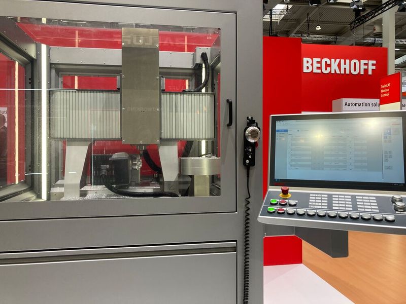 Maschinensteuerung am Beckhoff-Stand (Bild: Stefanie Michel)