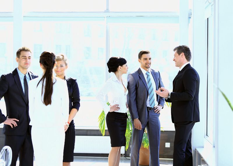 Führungskräfte sollten immer im Hinterkopf behalten: Jedes Gespräch, das sie führen, ist im Grunde ein Bewerbungsgespräch! (Bild: FotolEdhar - Fotolia.com)