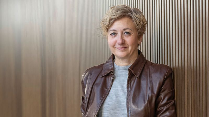 Anabel Andión Lomero übernimmt zum 1. März 2026 die Geschäftsführung und Werkleitung von Volkswagen Autoeuropa in Portugal. Sie startete 2001 im Versuchsbau von Seat und Cupra. Ab 2018 übernahm sie die Leitung der digitalen Fertigung im Vorseriencenter von Audi in Ingolstadt. Von 2020 bis heute leitet sie das Vorseriencenter bei Seat und Cupra.(Bild:  Volkswagen AG)