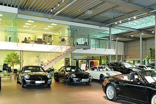 Transparente Architektur auf zwei Etagen. (Fleischhauer-Franz)