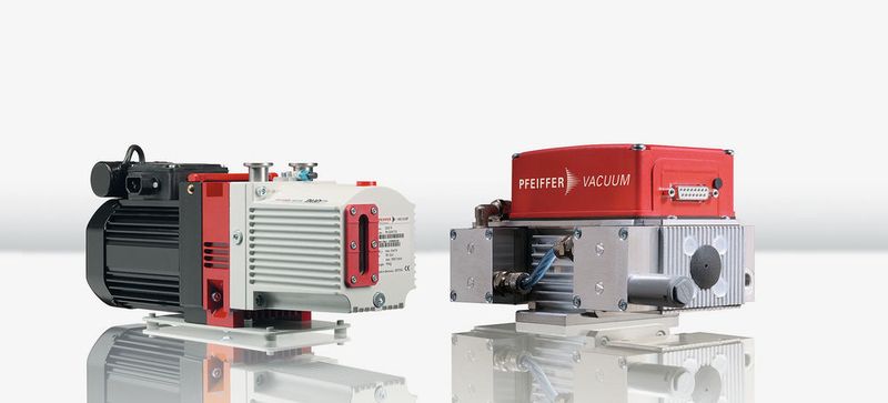 Abb.3: Drehschieberpumpen der Duoline-Reihe (l.) oder Membranpumpen vom Typ MVP werden für die Erzeugung des Vorvakuums genutzt. (Pfeiffer Vacuum)