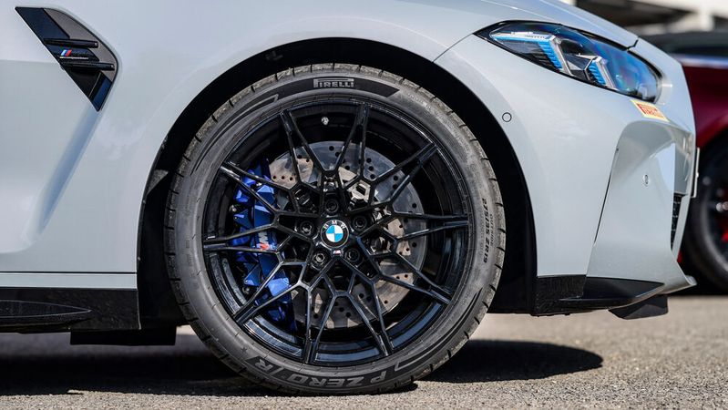 Im vergangenen Jahr präsentierte Pirelli die 5. Generation seiner P-Zero-Reihe. Jetzt kommt mit dem P Zero Trofeo RS das Topmodell in den Aftermarket – mit beeindruckenden Leistungswerten.(Bild:  Pirelli)