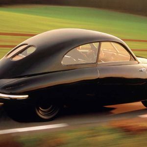 Mit dem Ur-Saab 92 begann 1947 die Geschichte des schwedischen Automobilherstellers. Das Unternehmen ging als Produktionssparte des gleichnamigen Flugzeugherstellers auf den Markt. (Archiv: Vogel Business Media)