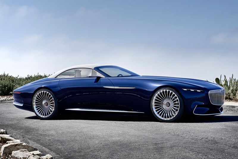 Das reicht für einen Sprint von 0 auf 100 km/h in weniger als vier Sekunden und danach locker für ein standesgemäßes Spitzentempo von 250 km/h. (Daimler)