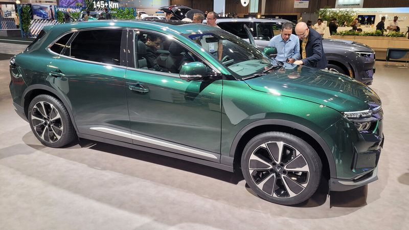 ... VF 8, ... (Bild: Wehner/Vogel Communication Group)