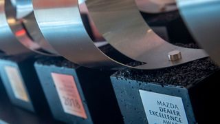 Mazda vergibt den Dealer Excellence Award in vier Händlerkategorien. (©Jan Van de Vel)
