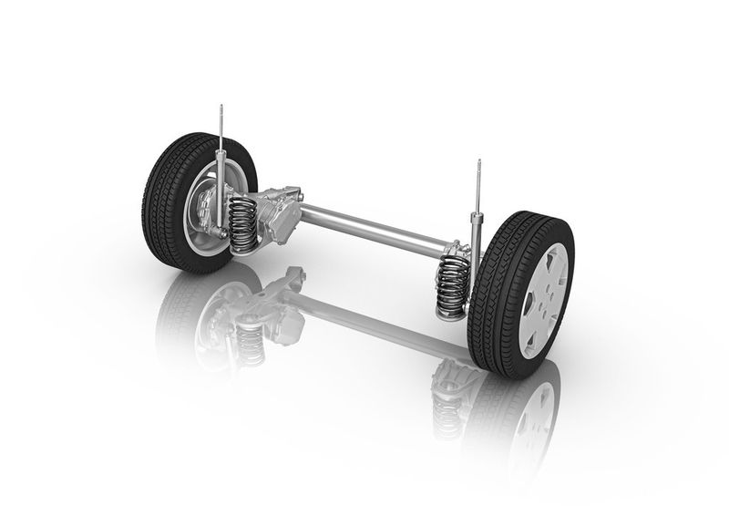 Der elektrische, radnahe Achsantrieb eTB (electric Twist Beam) unterstützt mittels Torque Vectoring an der Hinterachse die Lenkbewegungen der Vorderachse – ideal für das automatische Einparken selbst in engste Parklücken in nur einem Zug. (Bild: ZF Friedrichshafen)