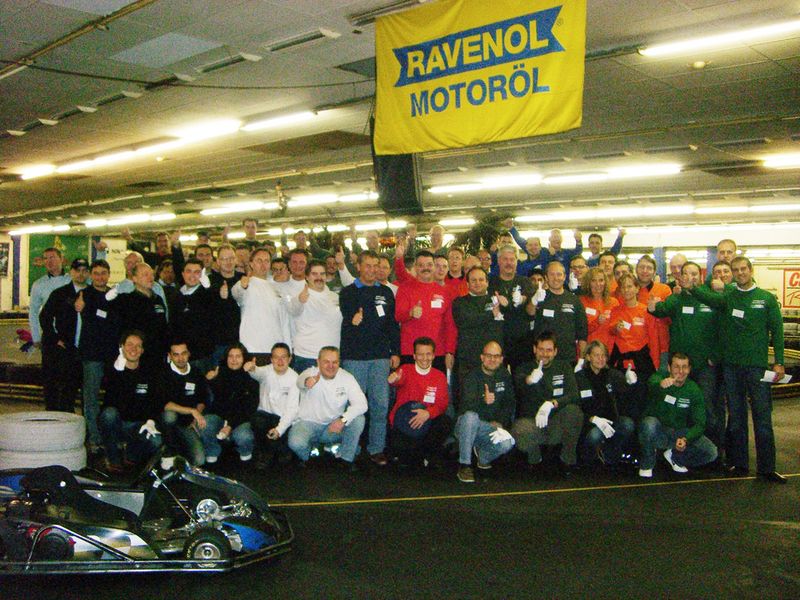 Alle Teams vereint beim Foto-Shooting. (Archiv: Vogel Business Media)