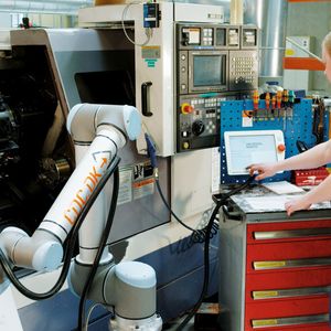 Trotz schwacher Weltkonjunktur wurden 2012 weltweit über 160.000 Industrieroboter abgesetzt, fast so viele wie im Jahr zuvor.