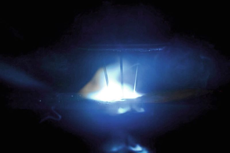 Tandem+ kombiniert zwei unabhängige Lichtbögen mit Zusatzdraht in einem Schmelzbad.   (Bild: Cloos)