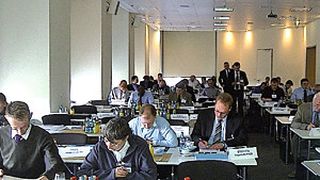 Nichts anbrennen lassen	 Fachvorträge zu Trends, Flammschutzsystemen und der aktuellen Gesetzeslage erwarten die Teilnehmer in Frankfurt am Main auf der 2. AVK-Tagung in Sachen Flammschutz bei Compositeanwendungen. (Bild: AVK)