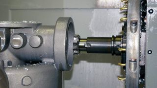 Der PKD-Fräser mit aufgelöteten Wendeschneidplatten überzeugt bei der Bearbeitung der Pumpengehäuse durch seine hohe Standzeit.  Bilder: Kroh (Archiv: Vogel Business Media)