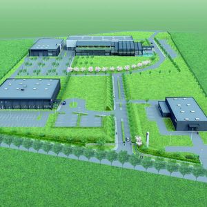 Die Gesamtansicht des neuen Amada Centers. Auf einer Gesamt-Grundstücksfläche von 71 000 m2 befinden sich das Vorführzentrum mit Verwaltung, Amada School und Logistikzentrum im Hintergrund, vorne links das Amada Sägetechnik European Headqater und rechts der Amada Werkzeugbau. Bild: Kuhn
