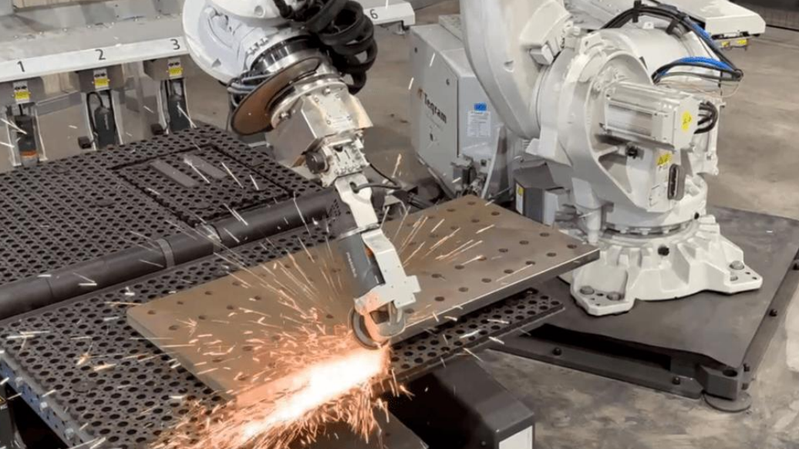 Bridge components require the highest quality: The Easy Grinder fulfills this requirement.(Source:  Teqram)