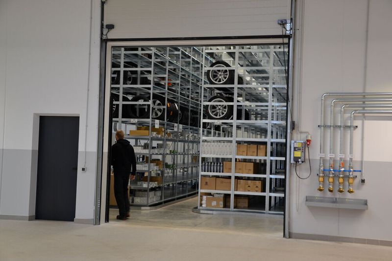 Auch ein Ersatzteillager darf natürlich nicht fehlen. (Mauritz/»kfz-betrieb«)