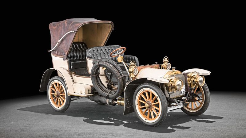 Mit diesem Mercedes-Simplex 28/32 PS Tourenwagen, Baujahr 1904, ging Mercedes-Benz Classic bei dem diesjährigen London to Brighton Veteran Car Run an den Start.  (Bild:  Mercedes-Benz AG)