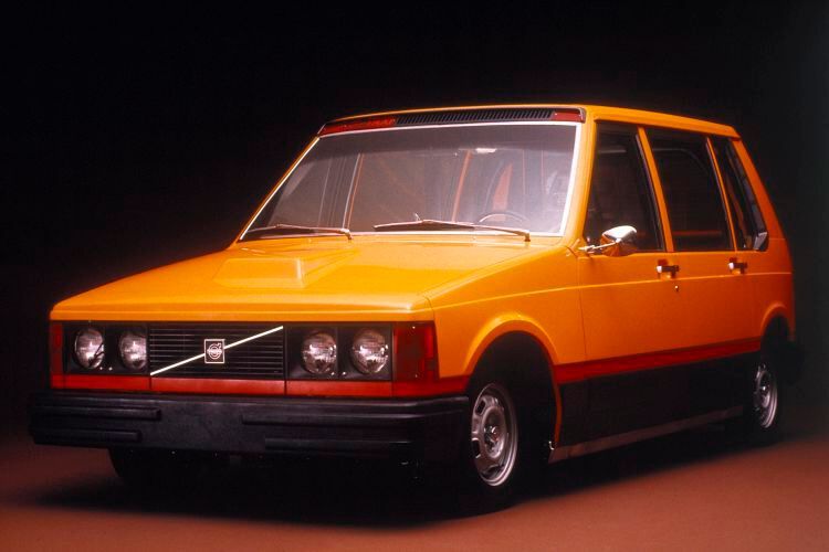 Das New Yorker Museum of Modern Art schrieb 1976 einen Designwettbewerb aus, in dem ein sicheres und funktionales Taxi gesucht wurde. Volvo entwickelte daraufhin ein visionäres Taxi Concept Car, das die Entwicklung neuer Techniken für spätere Serien-Taxis inspirierte.  (Bild: Volvo)