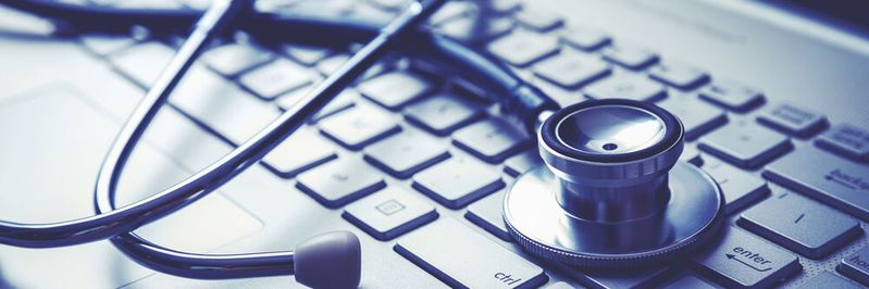 Durch Standards soll der Austausch zwischen den unterschiedlichen IT-Systemen in Bereich der Pflege und der Krankenhäuser vereinfacht werden Durch Standards soll der Austausch zwischen den unterschiedlichen IT-Systemen in Bereich der Pflege und der Krankenhäuser vereinfacht werden